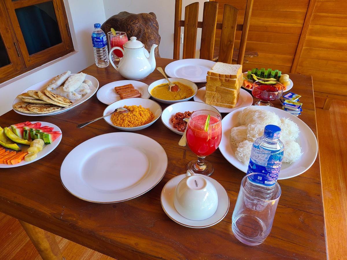 Woodholic Homestay シギリヤ エクステリア 写真