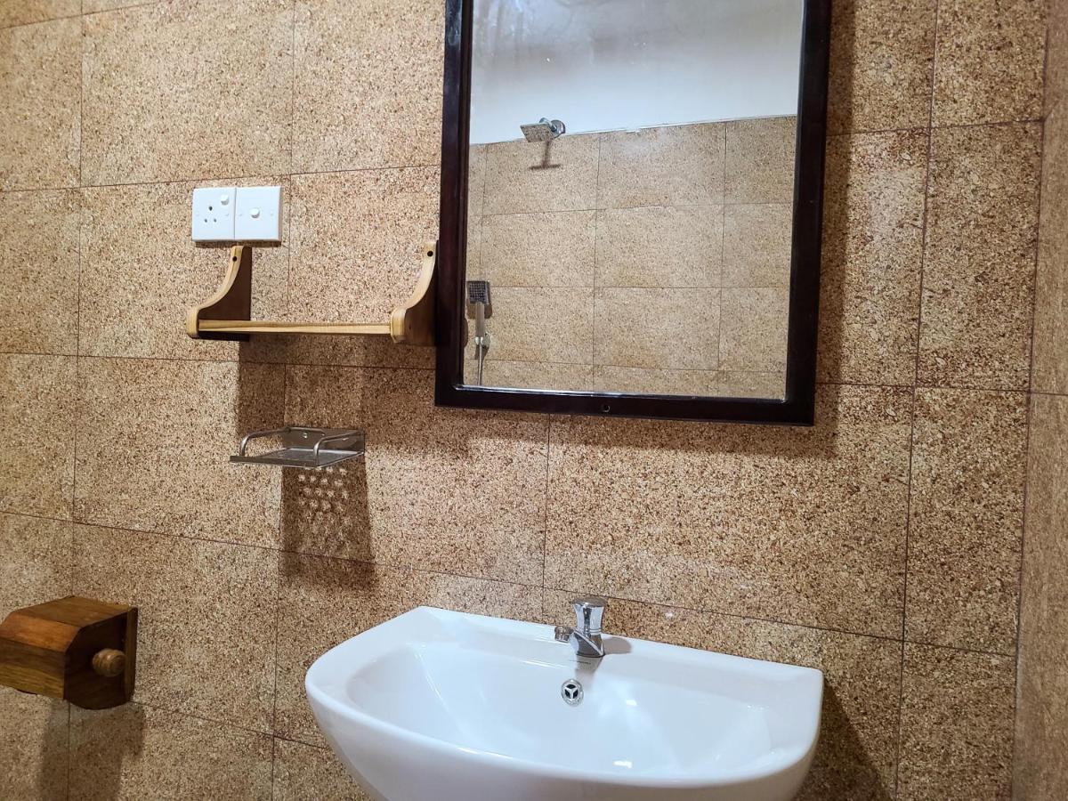 Woodholic Homestay シギリヤ エクステリア 写真