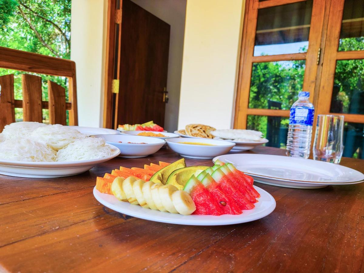 Woodholic Homestay シギリヤ エクステリア 写真