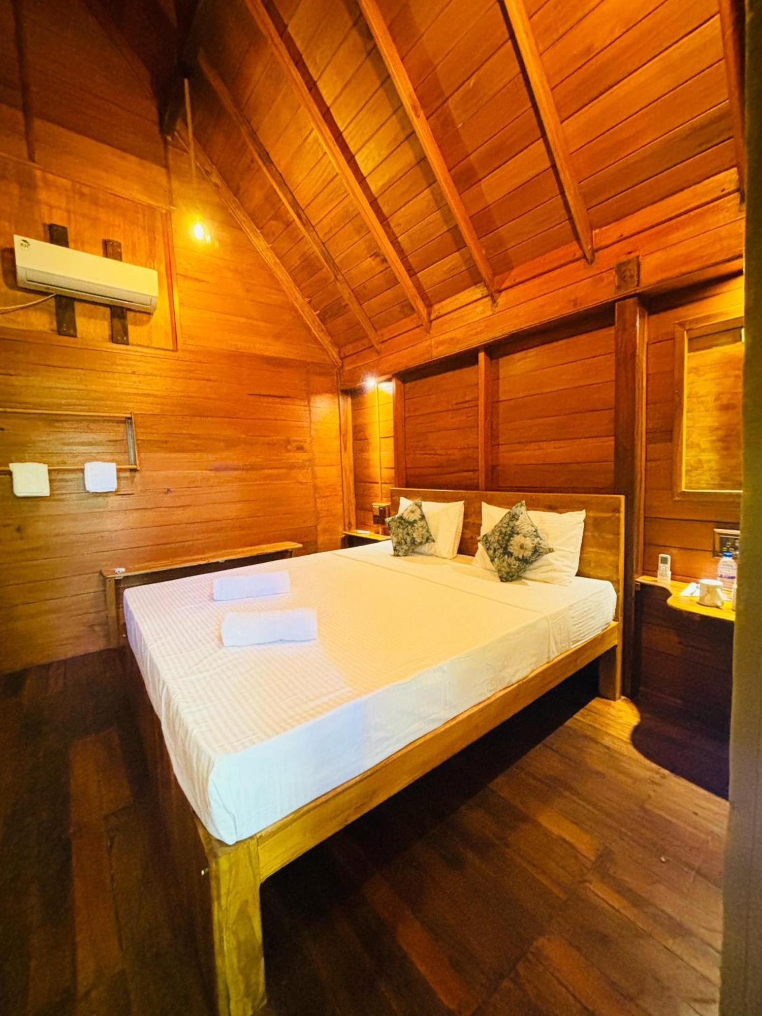 Woodholic Homestay シギリヤ エクステリア 写真