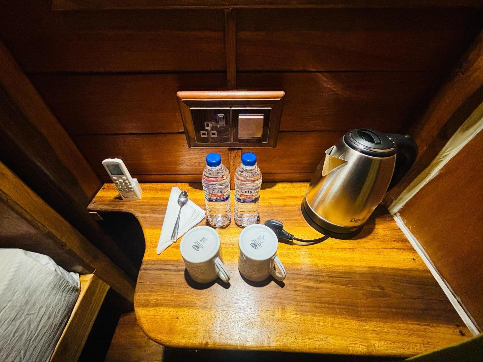 Woodholic Homestay シギリヤ エクステリア 写真
