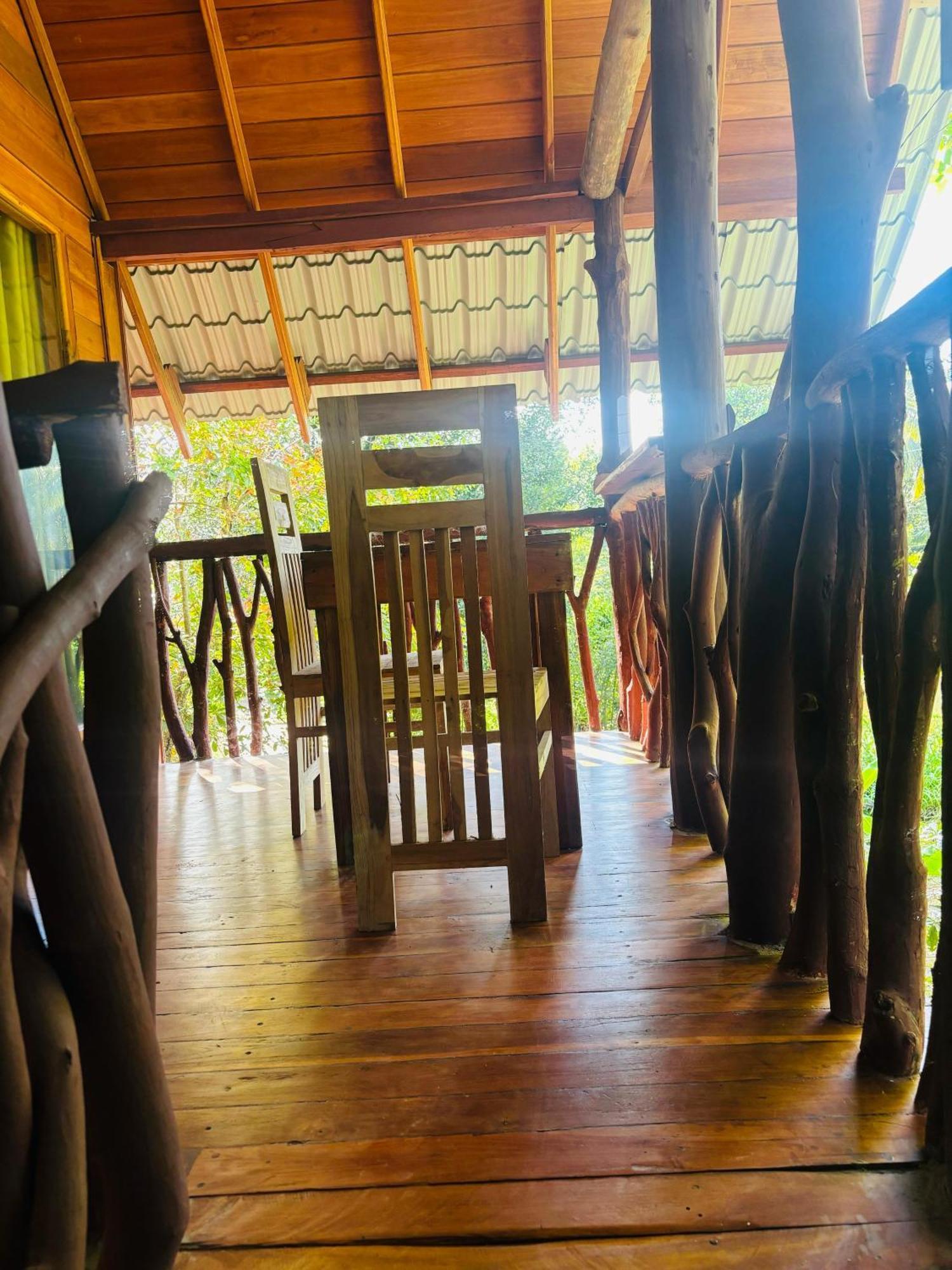 Woodholic Homestay シギリヤ エクステリア 写真